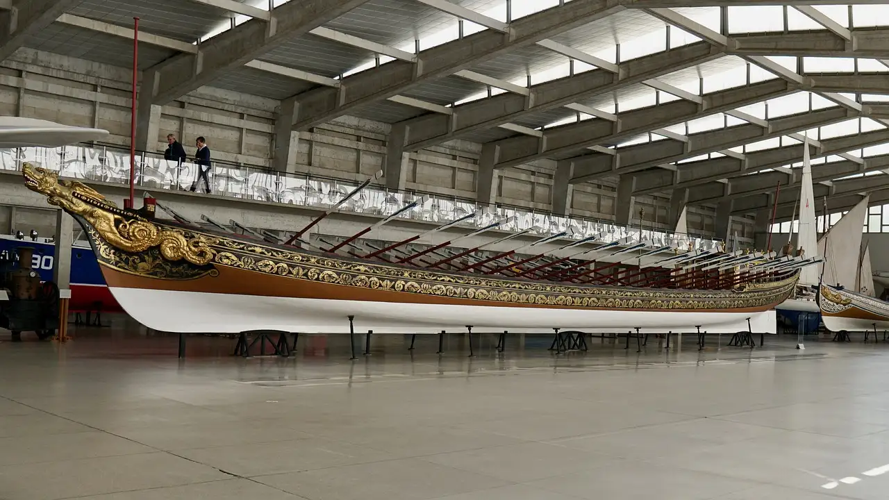 Une barge royale exposée au Musée de la Marine de Lisbonne